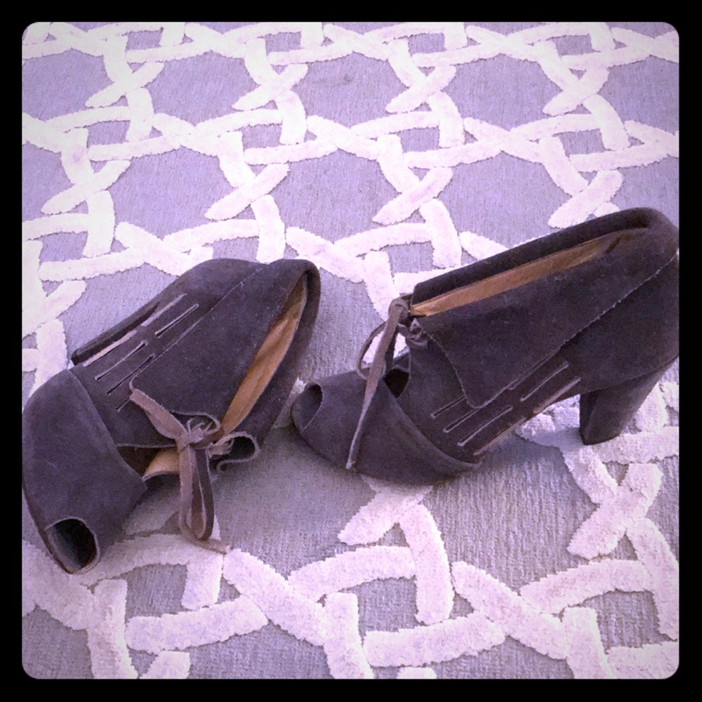 Gray suede perforated Coclico booties Size 38